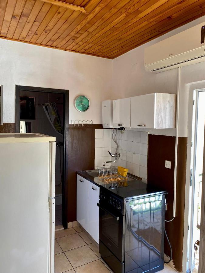 Apartmani Ines Marina Exterior photo