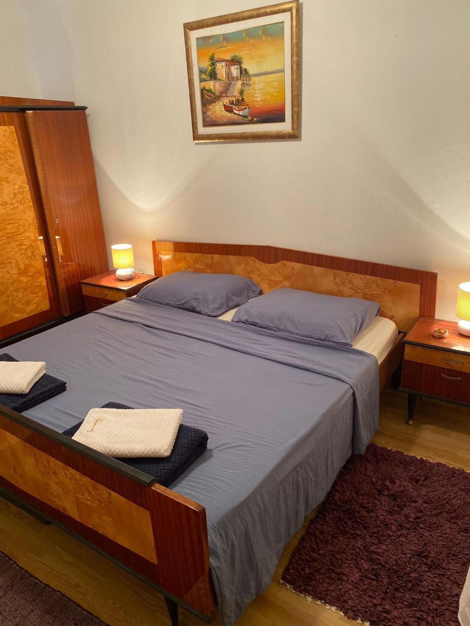 Apartmani Ines Marina Exterior photo